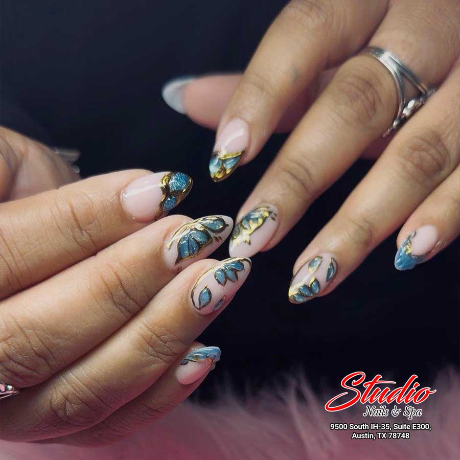 Studio Nails & Spa